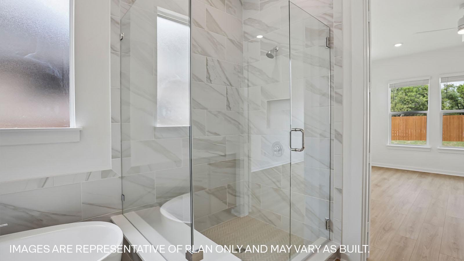 Joshua En Suite Bathroom with Walk-in Shower & Bathtub