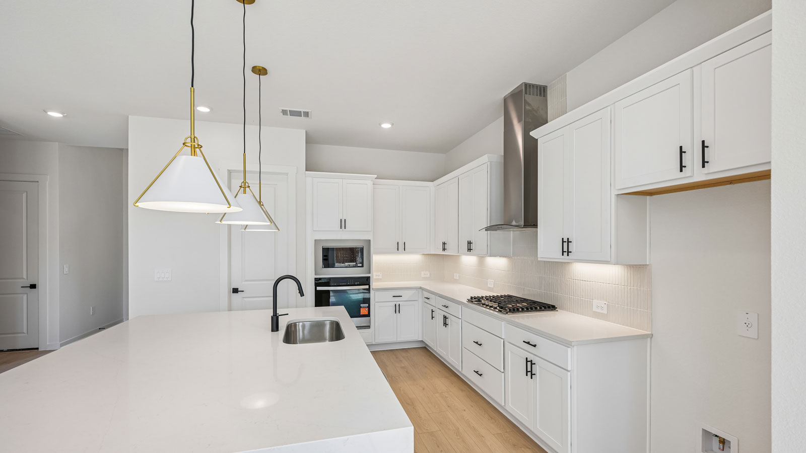 Keller Beautiful Kitchen with Island