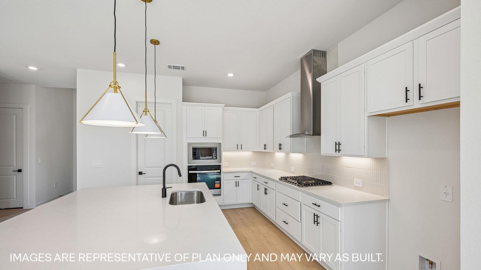 Keller Beautiful Kitchen with Island