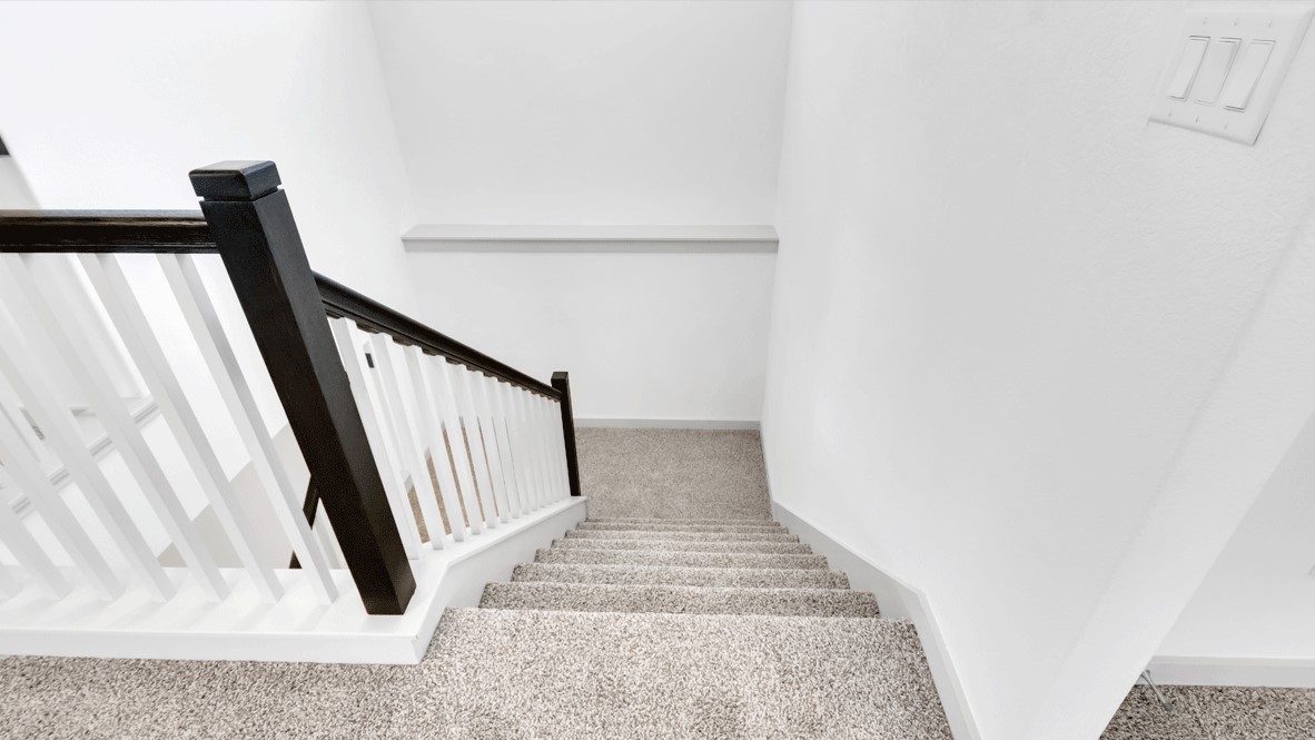 Stairs to Secondary landing, Bedrooms with direct access to shared upstairs bath in Thunder Rock