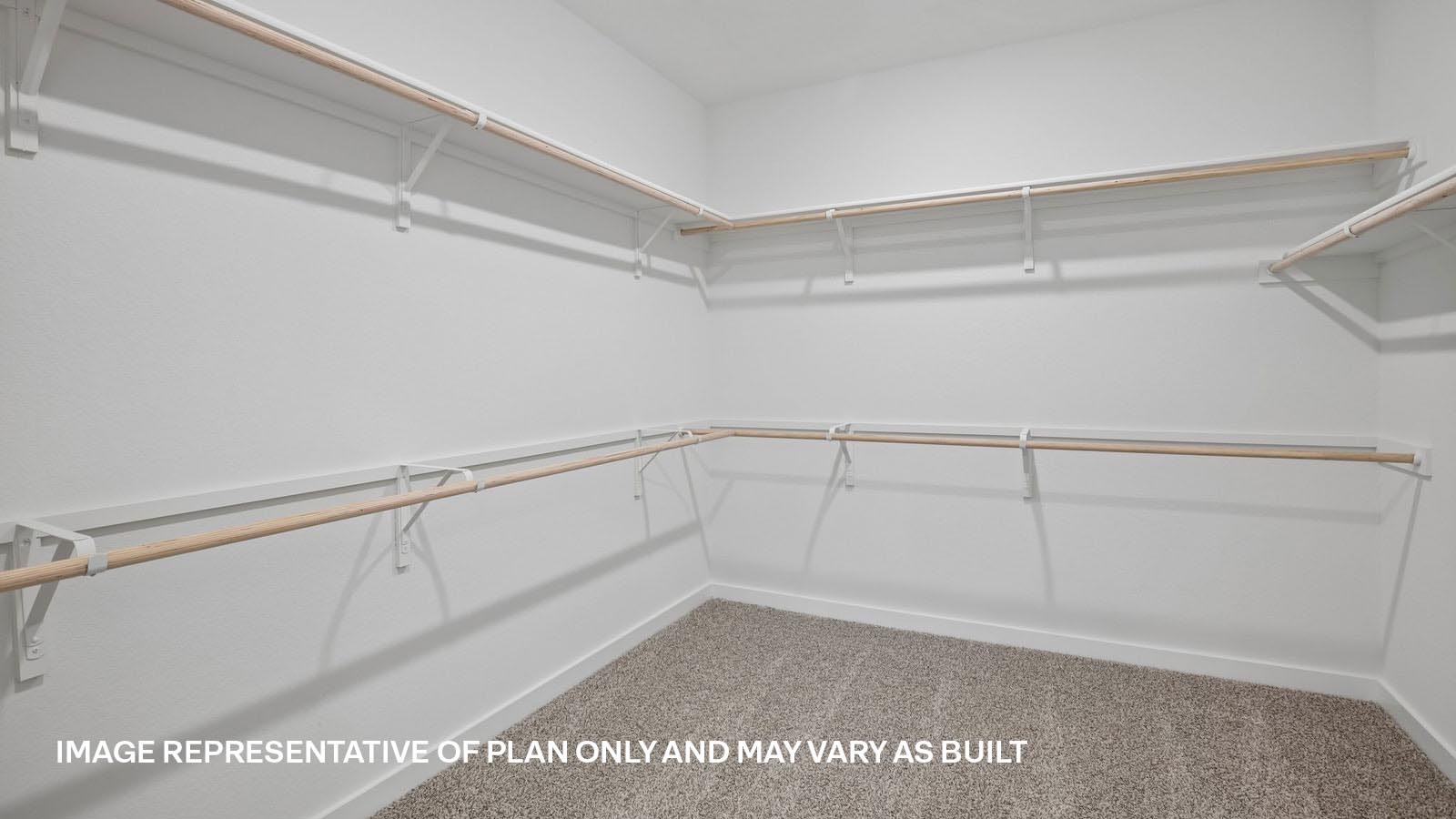 Parker Primary Walk-in Closet