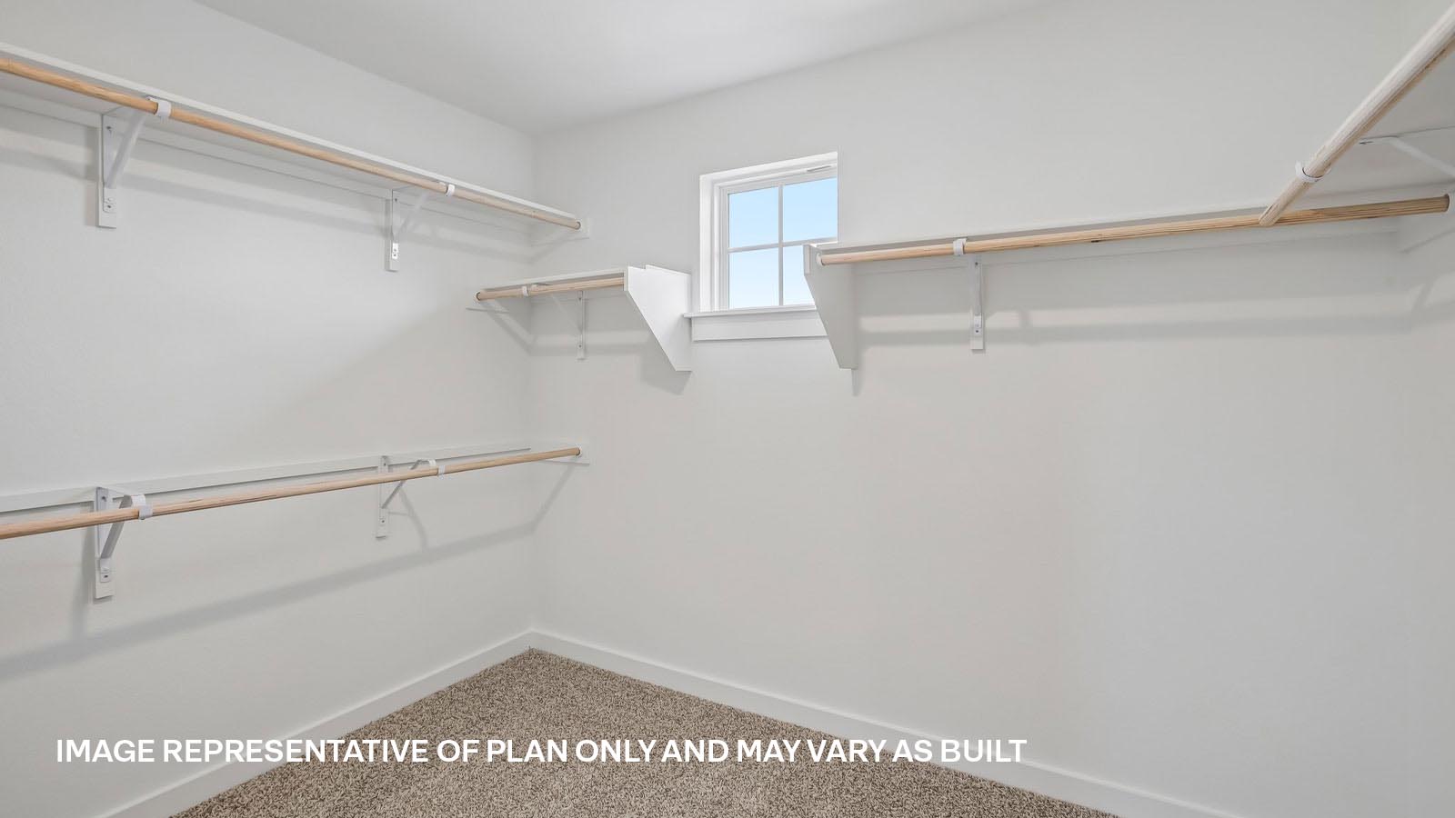 Parker Primary Walk-in Closet