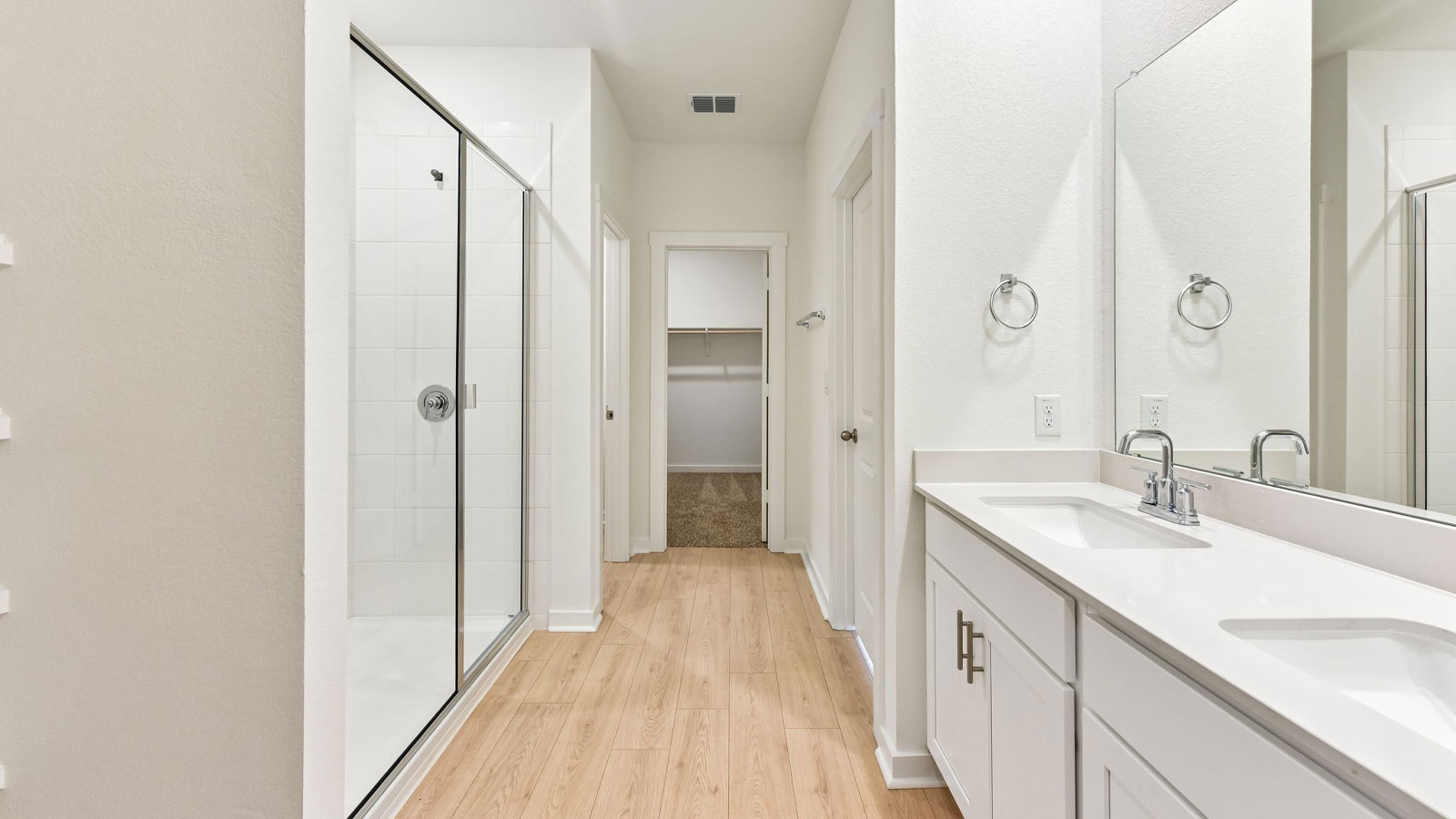 Perry En Suite Bathroom with double vanity