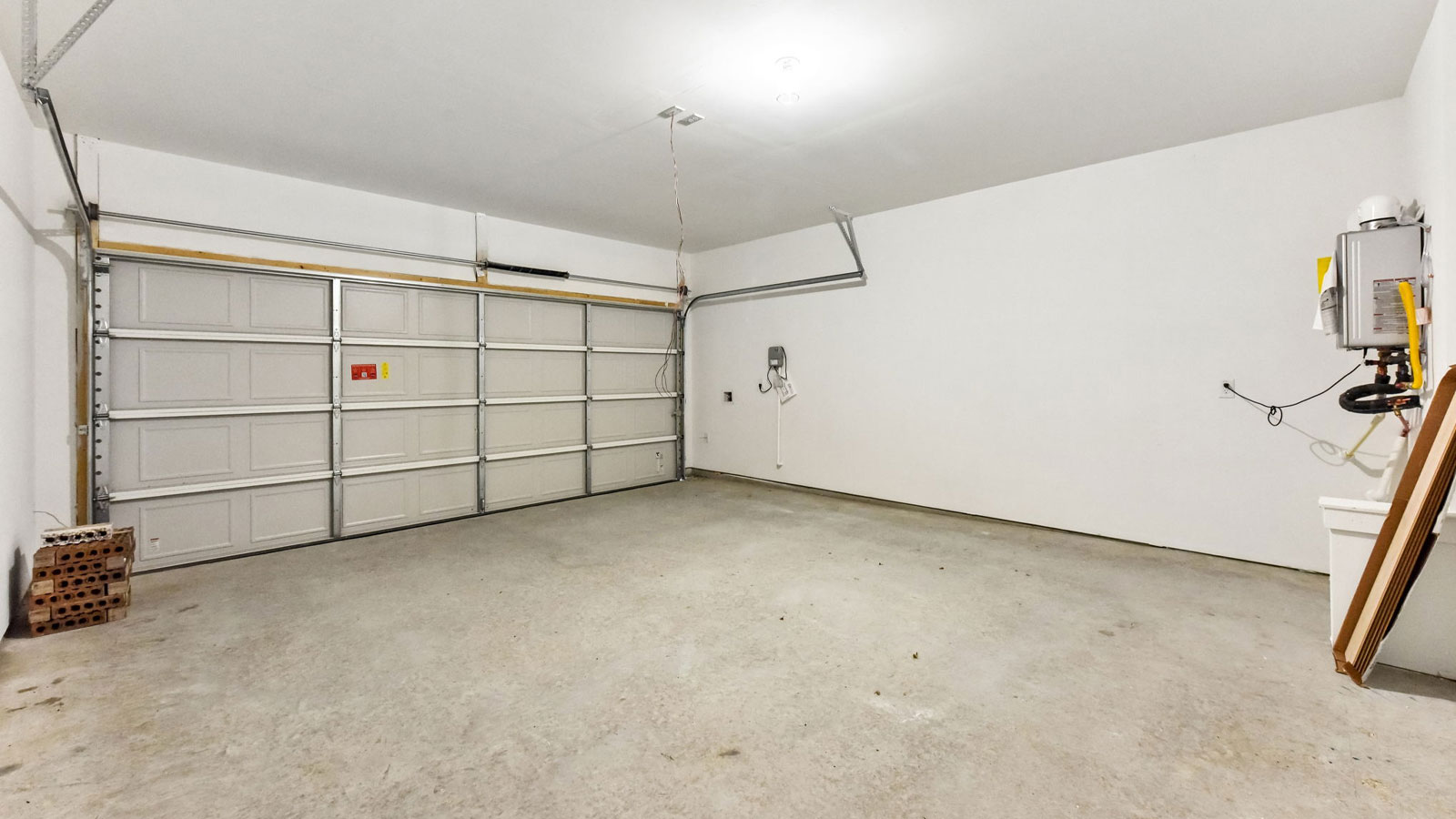 Perry 2 Car Garage