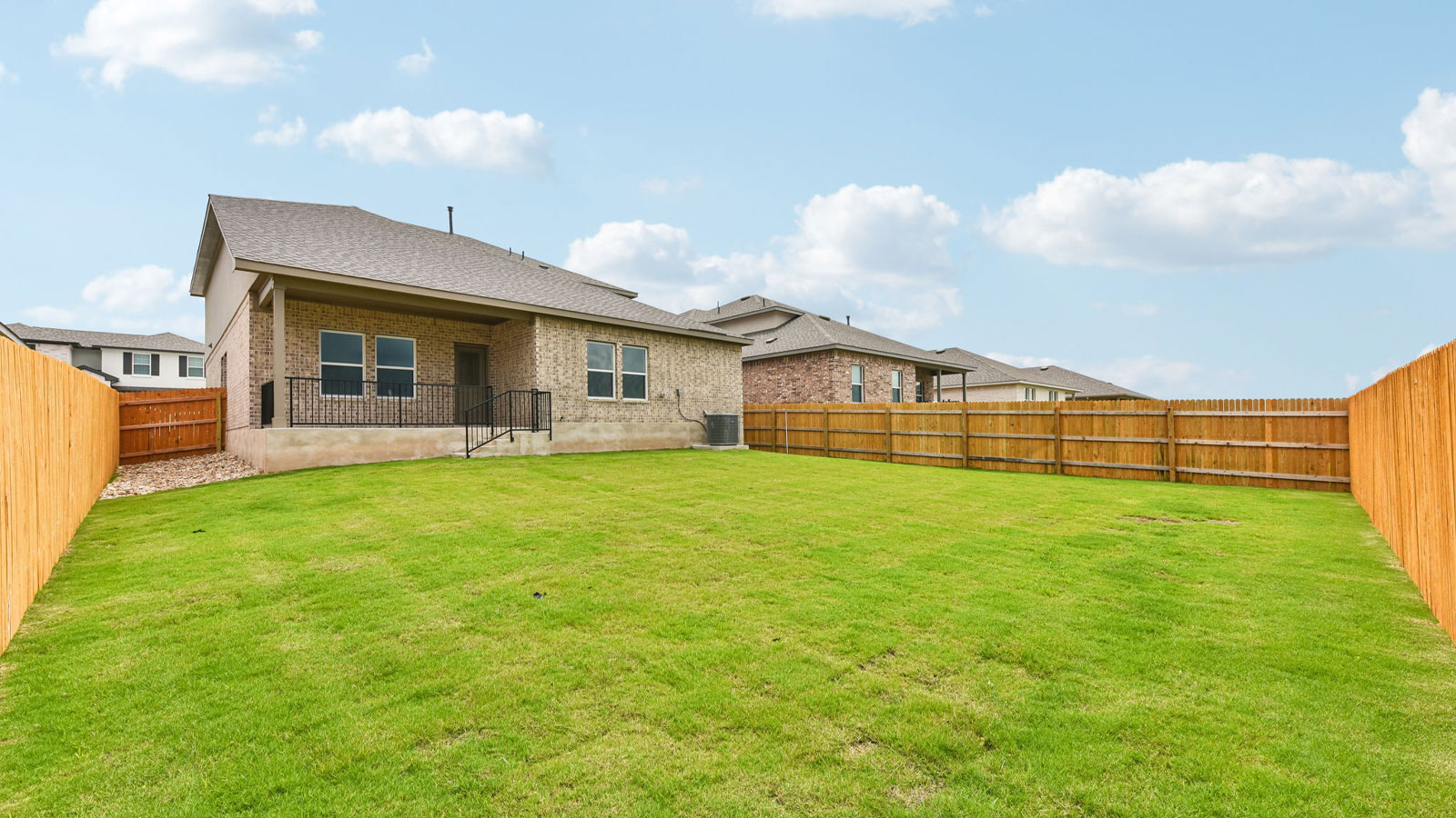 1925 Lazy Acres St Leander, Tx