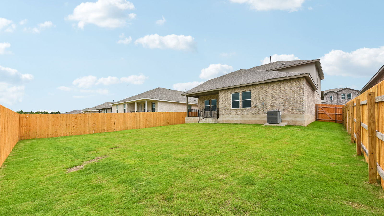 1925 Lazy Acres St Leander, Tx