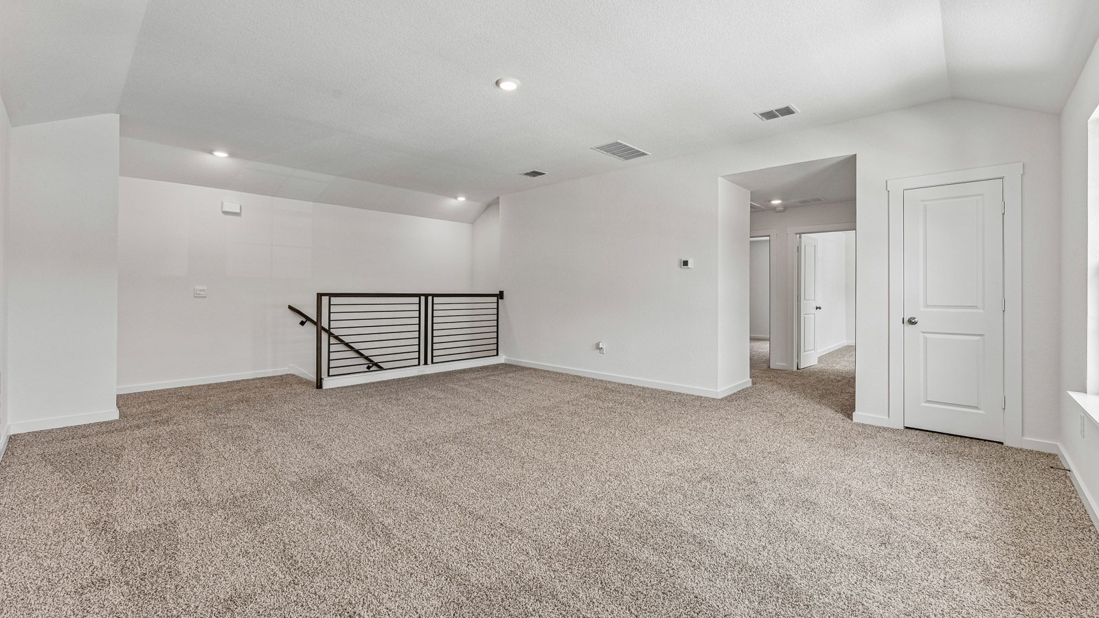 Quincy Spacious Game room
