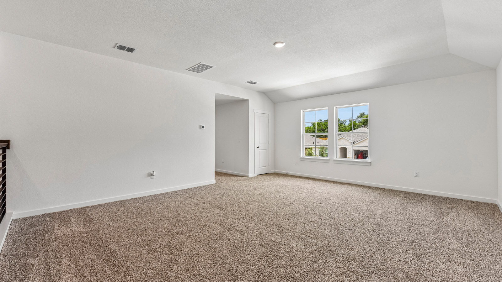 Quincy Spacious Game room