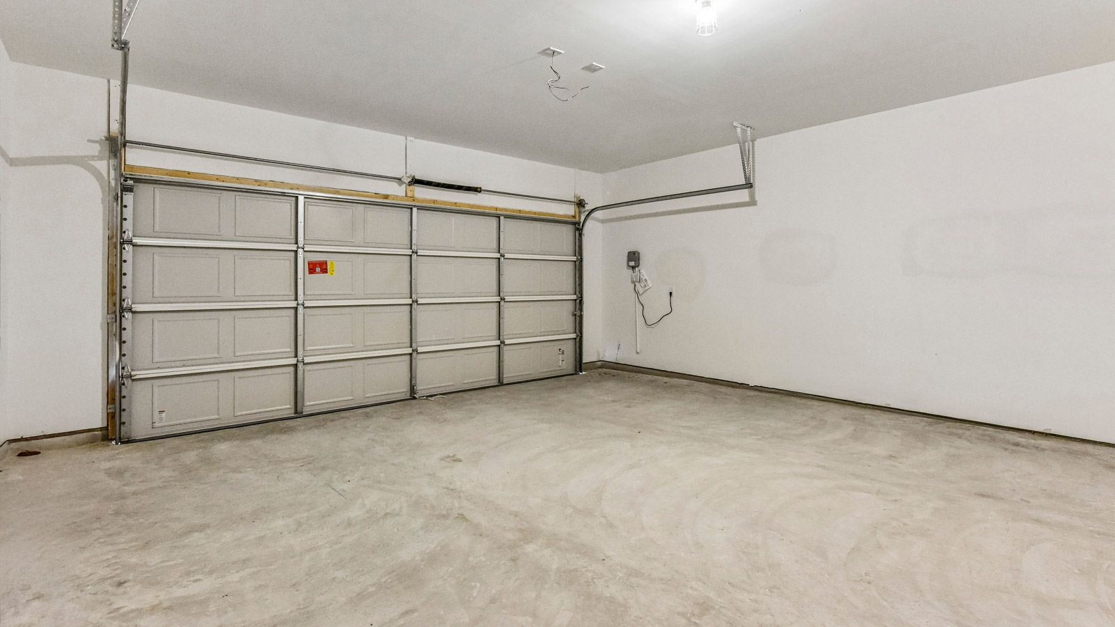 Quincy 2 Car Garage