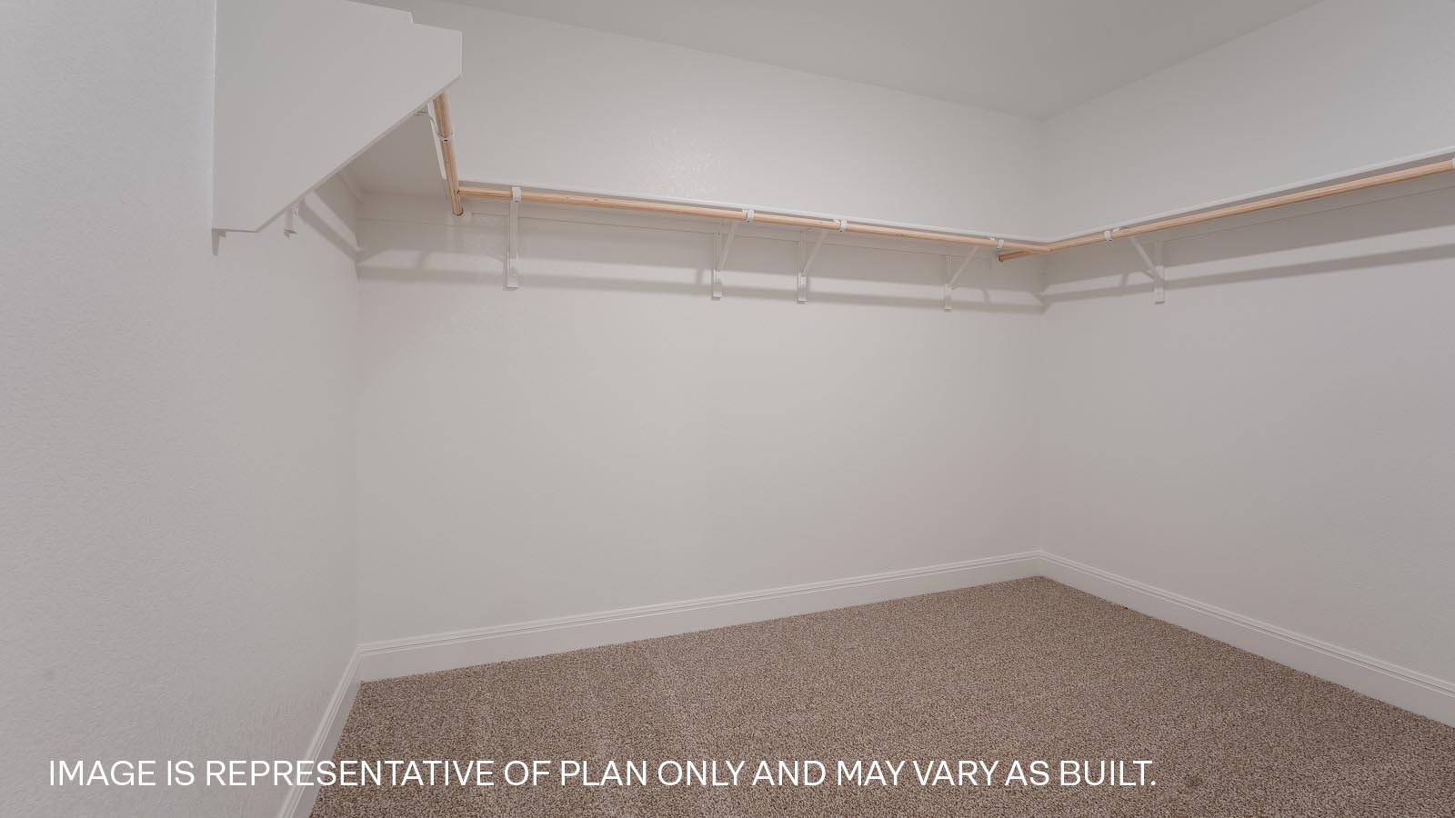 Kingston Primary Walk-in Closet