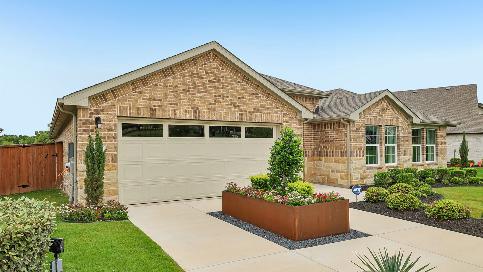 Exterior view of the Irving floorplan.