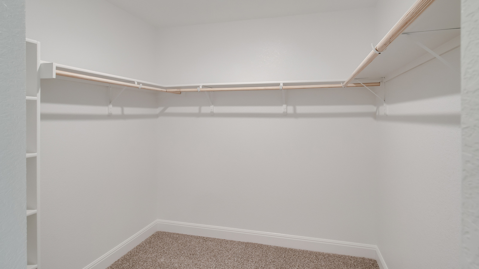 Closet in bathroom 1.