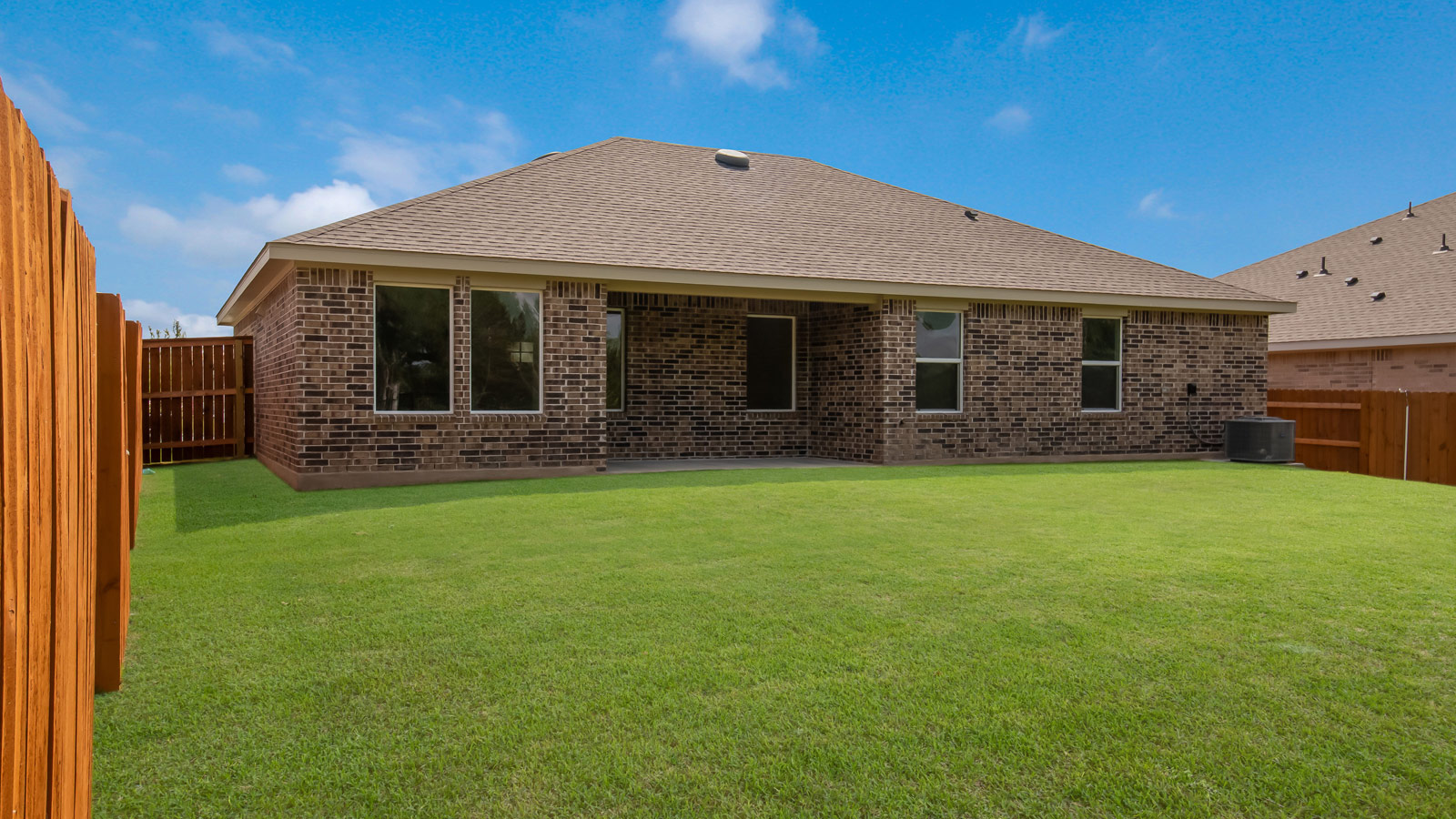 Back exterior of the Alvin floorplan.