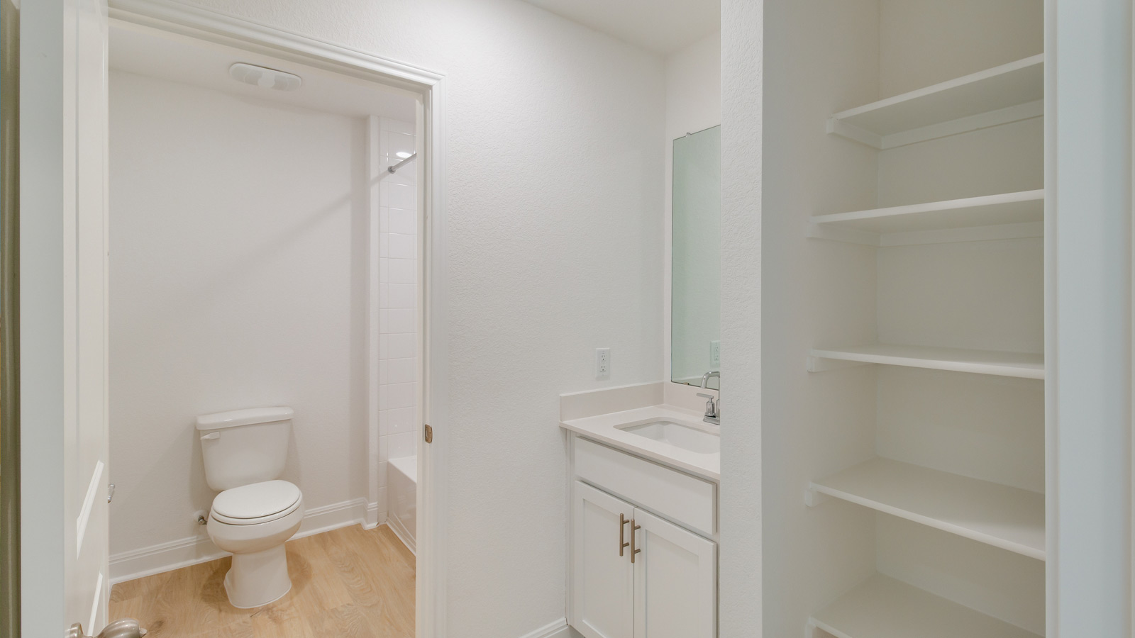 Bathroom 3 with shower and tub combo.