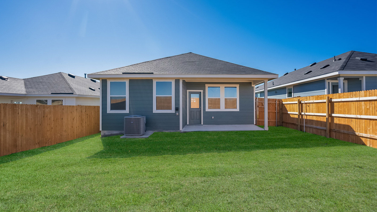 The Daphne floorplan - B elevation at Marigold in Uhland, TX.