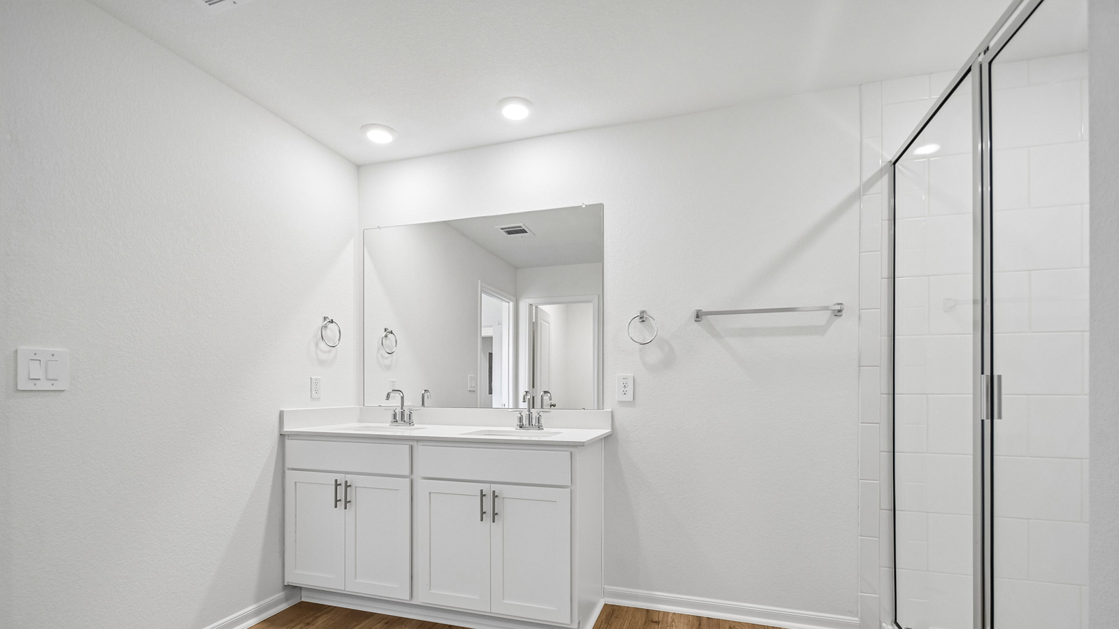 Lakeway En Suite Bathroom