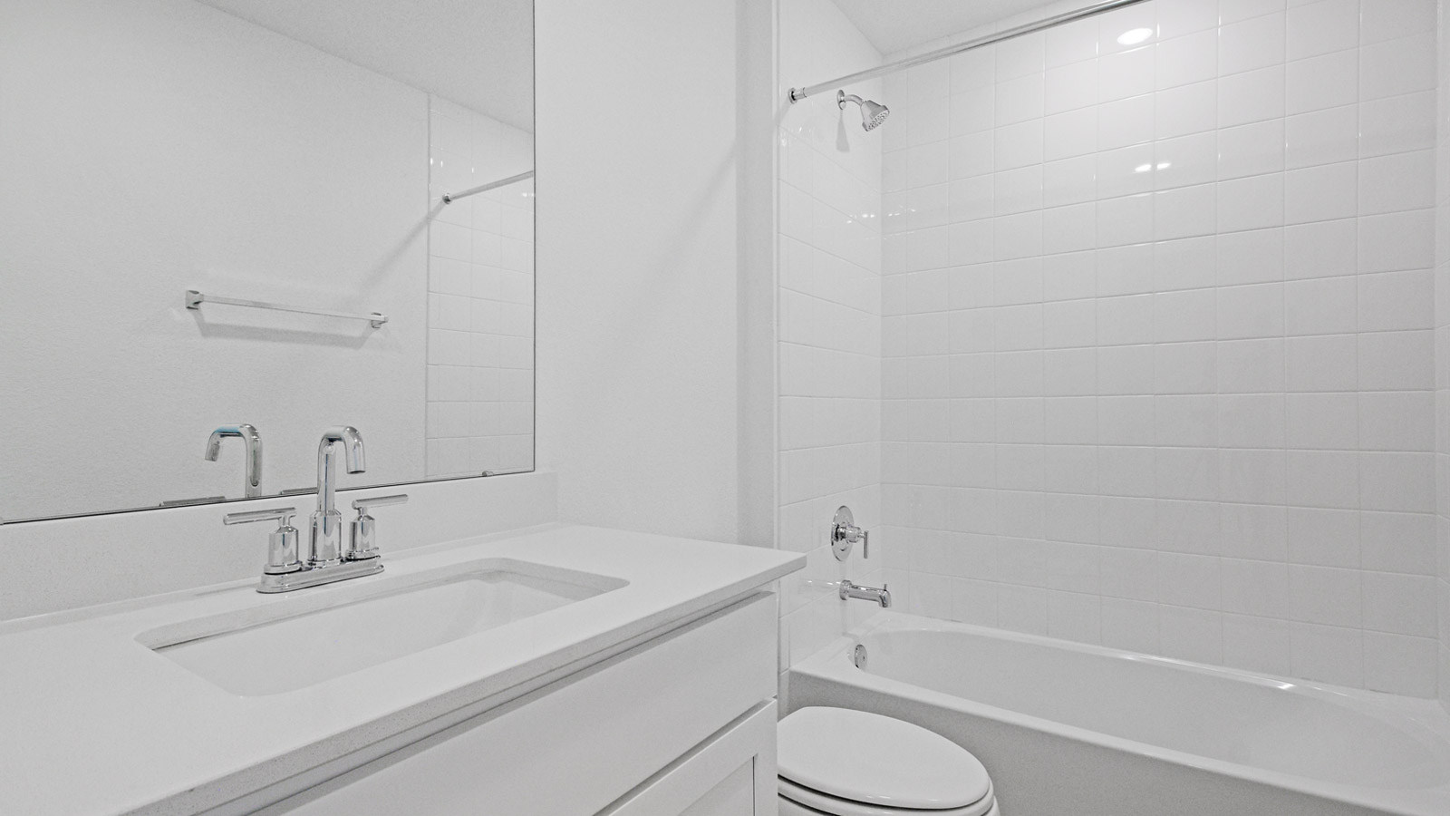 Lakeway Bathroom 2