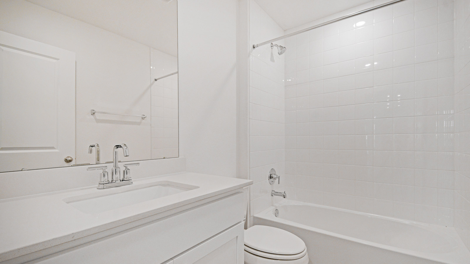 Lakeway Bathroom 3