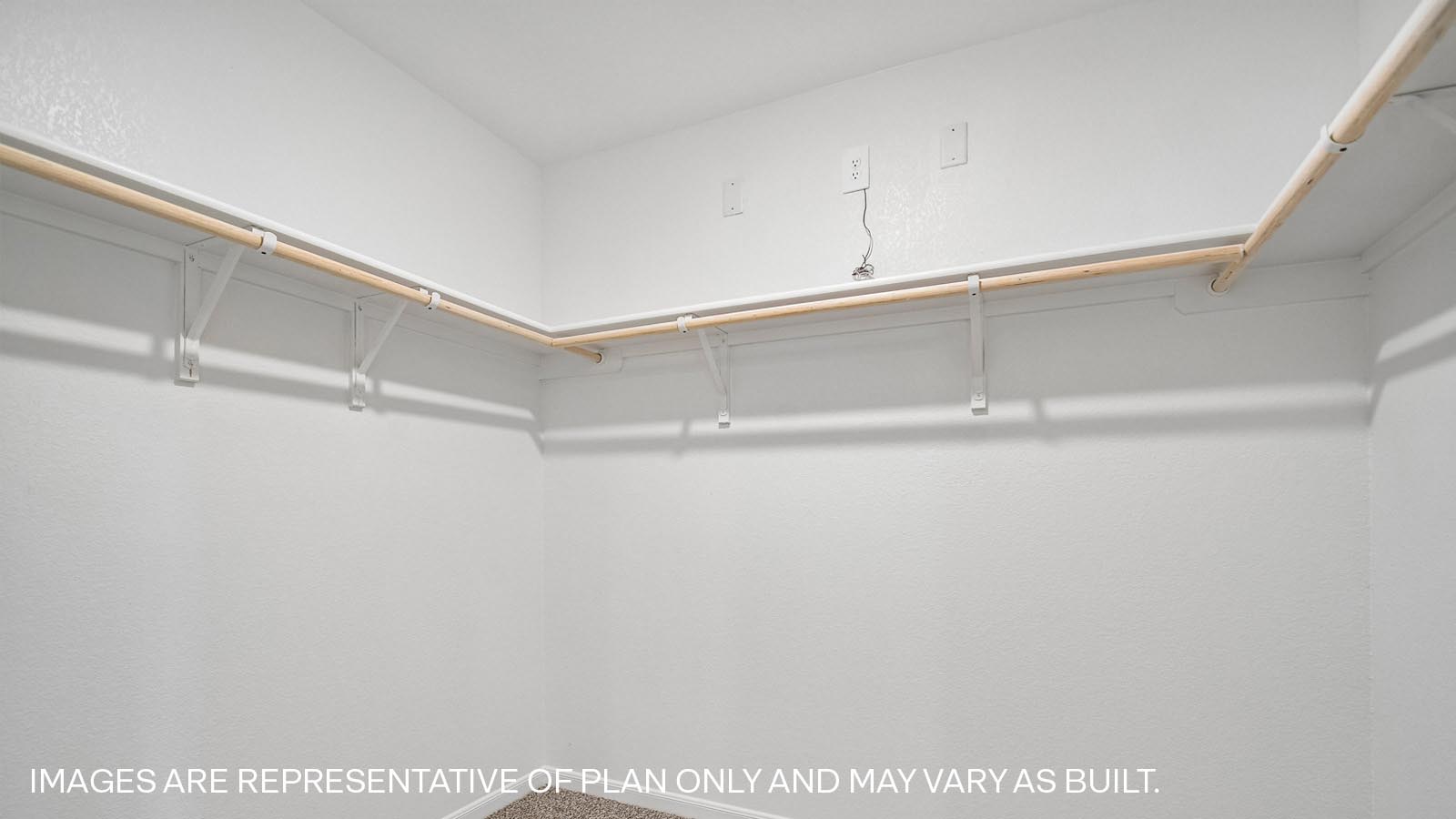 Lakeway Walk-in Closet