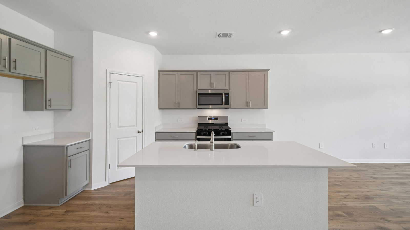 Mitchell Modern Kitchen