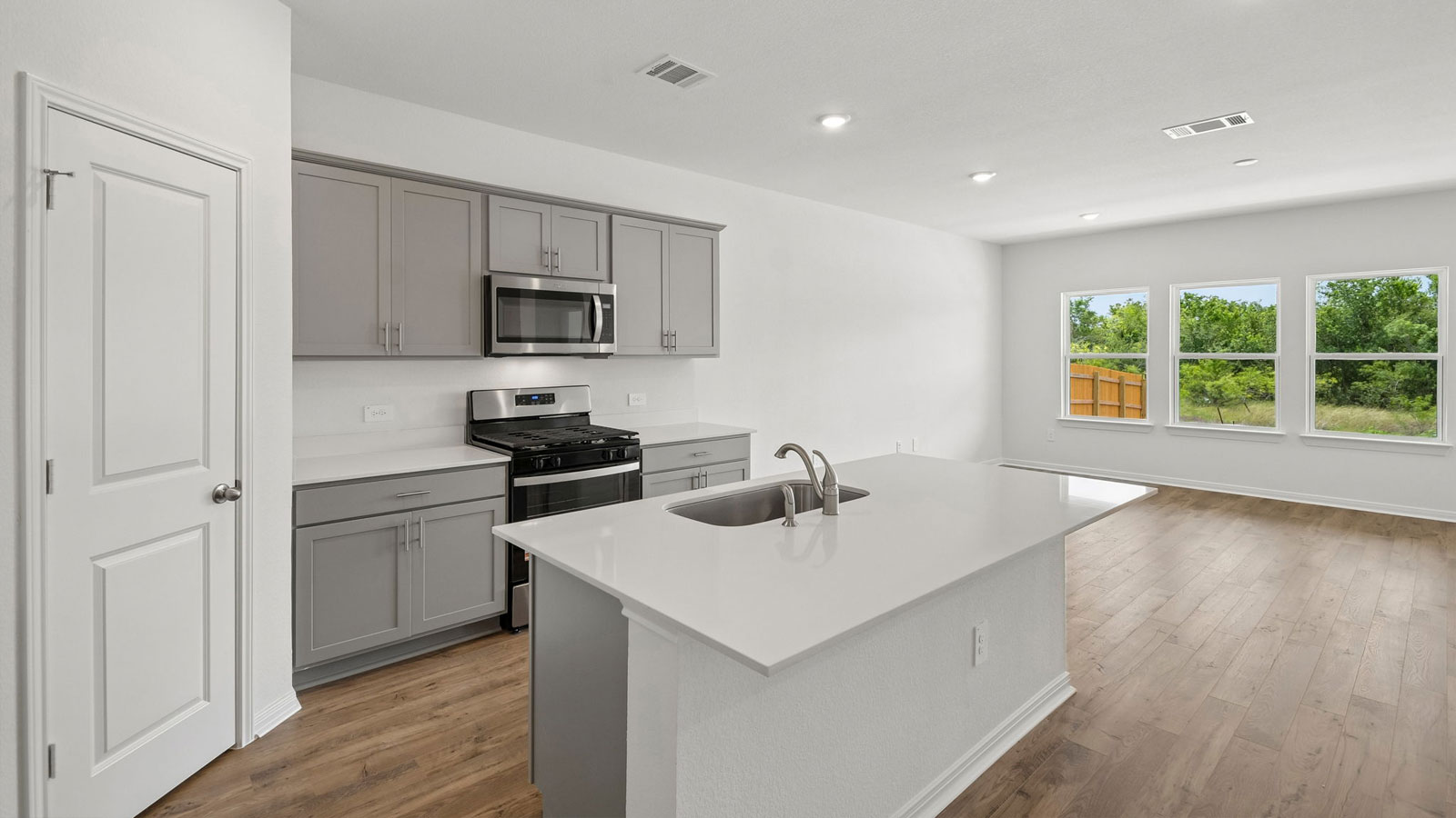 Mitchell Modern Kitchen