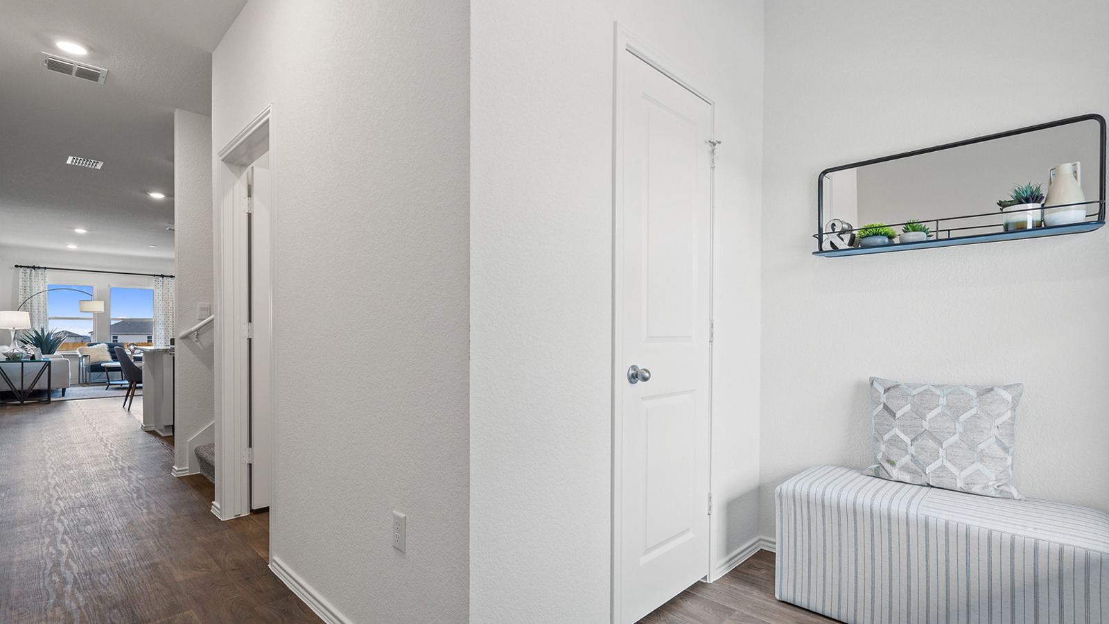 1867 Mesquite Floorplan Gallery Image - Palomino in Manor TX