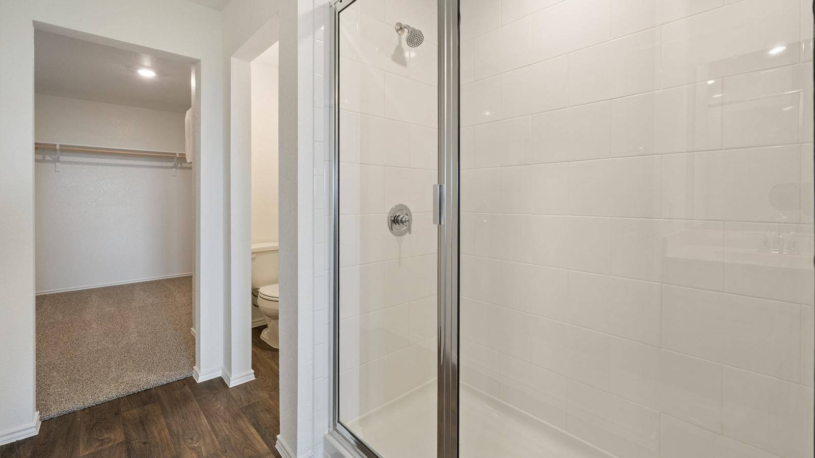 1946 Pecan Floorplan main bathroom gallery image - Palomino in Manor TX