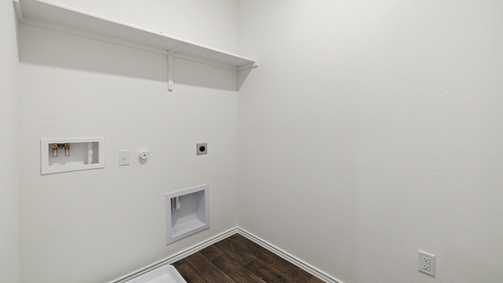 2223 Sycamore Floorplan laundry room gallery image - Palomino in Manor TX