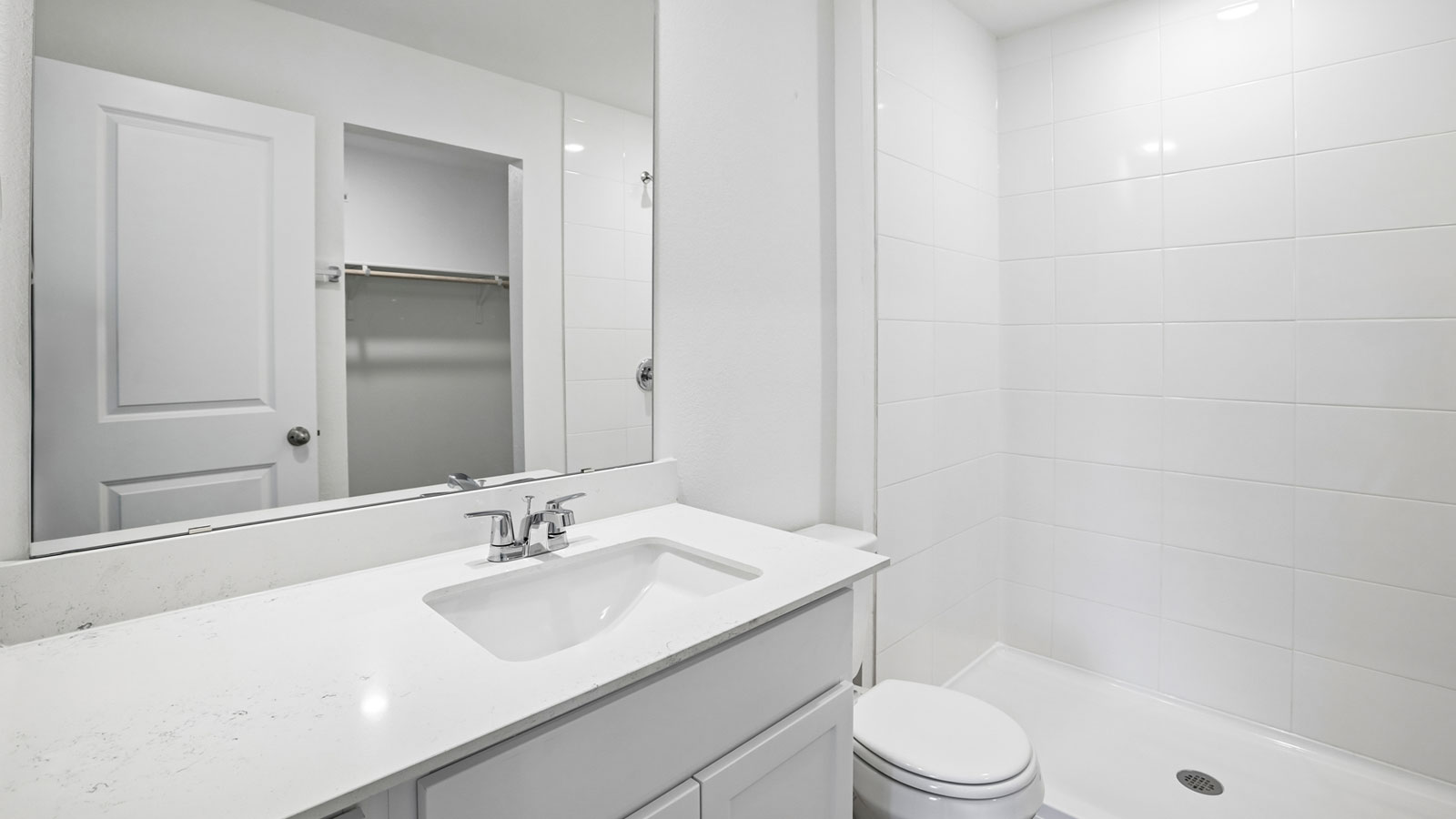 Baylor En Suite Bathroom