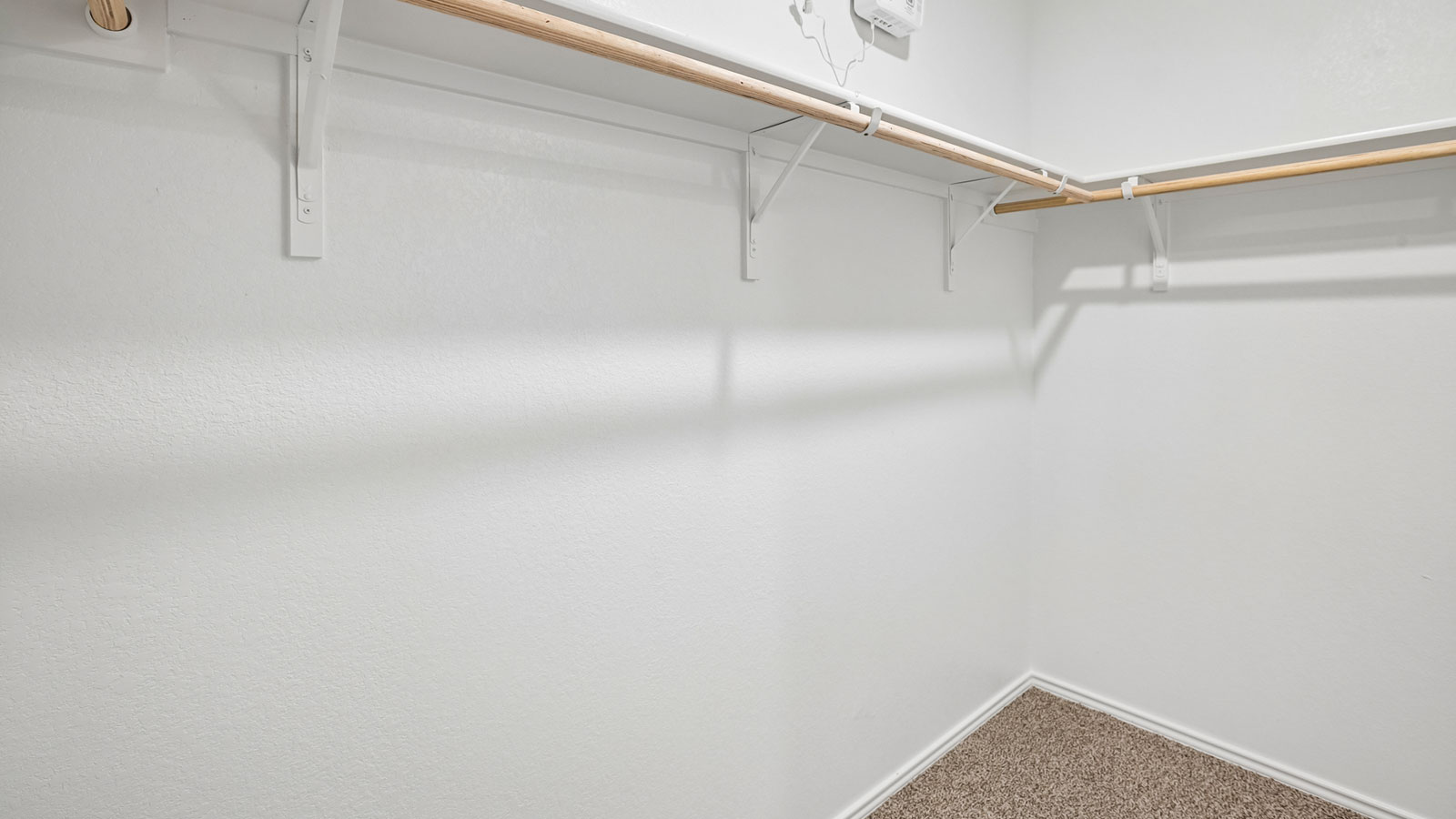 Baylor Primary Walk-in Closet