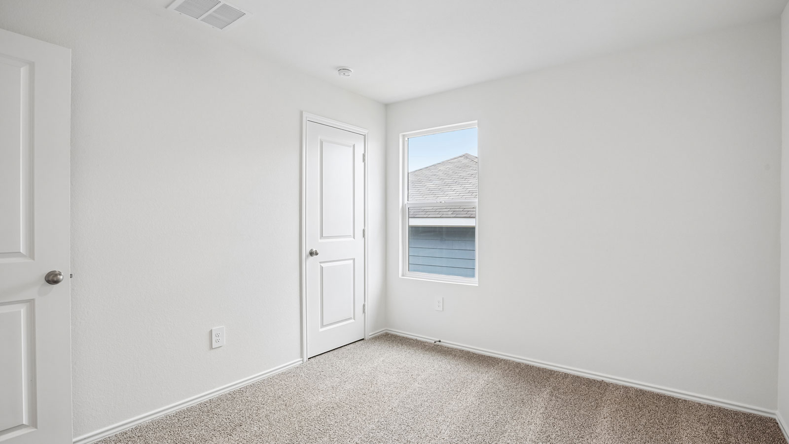 Baylor Bedroom 4 with Carpet