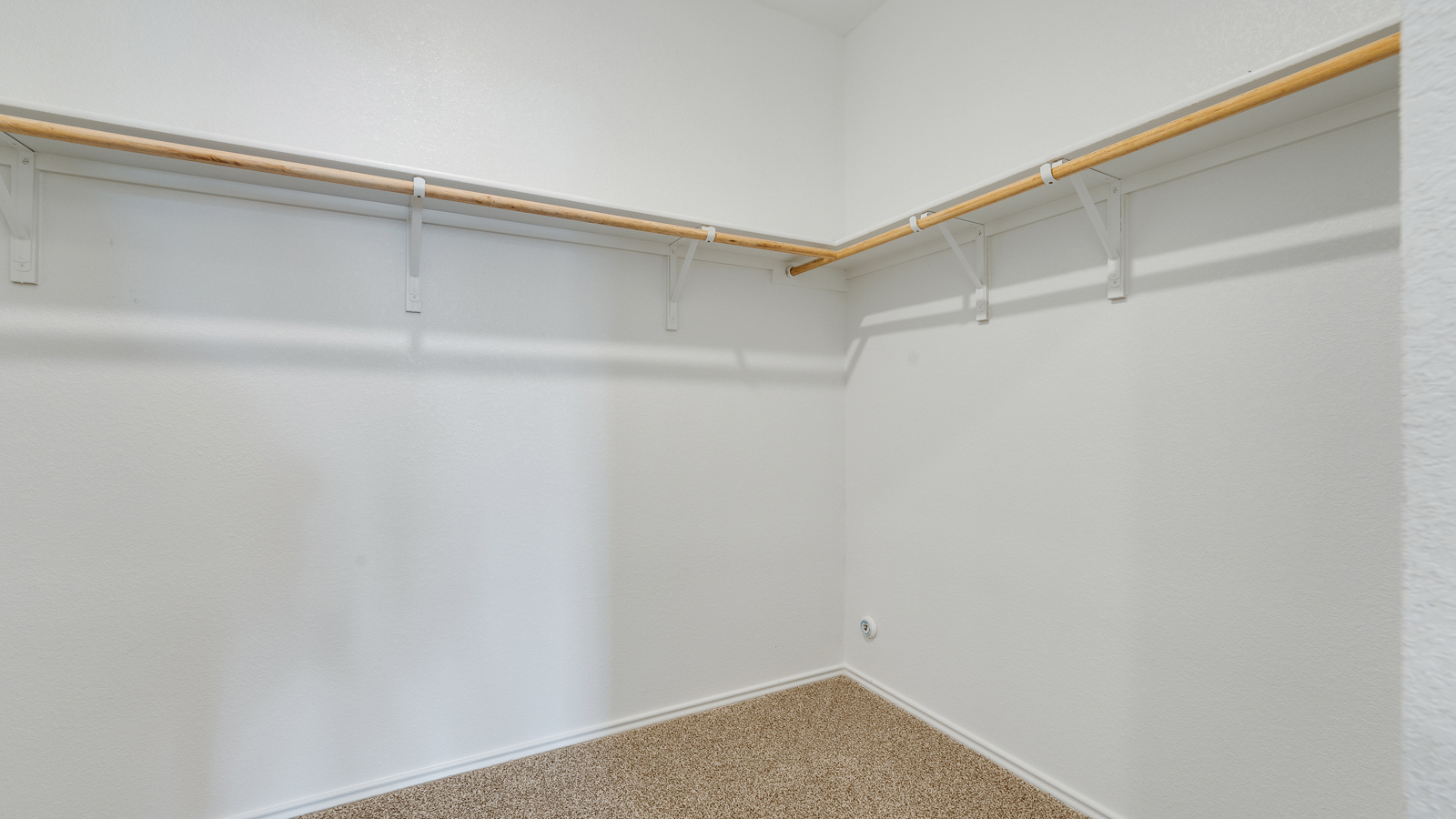 Large walk-in closet in main bathroom.