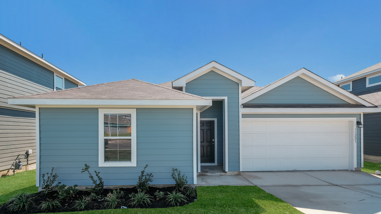 The Fargo Floorplan - A Elevation at Durango in Mustang Ridge, TX.