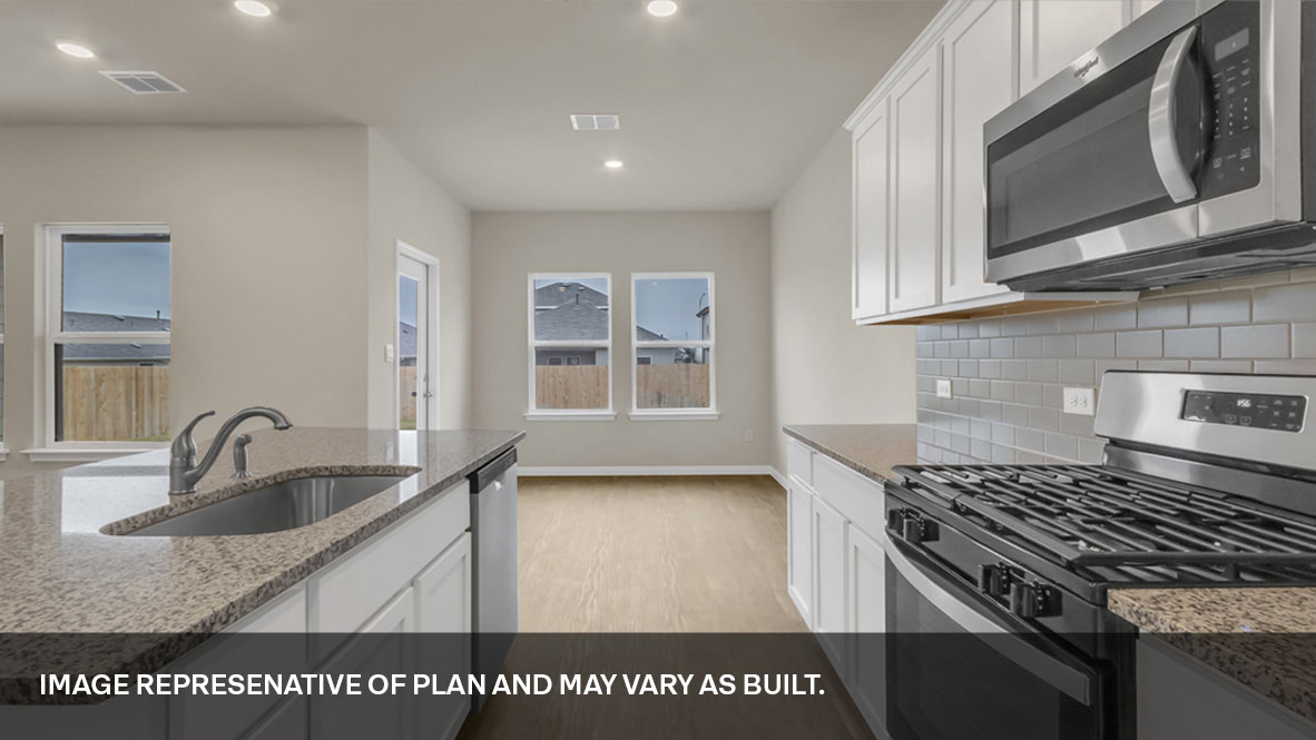 Naples Beautiful Kitchen with Island