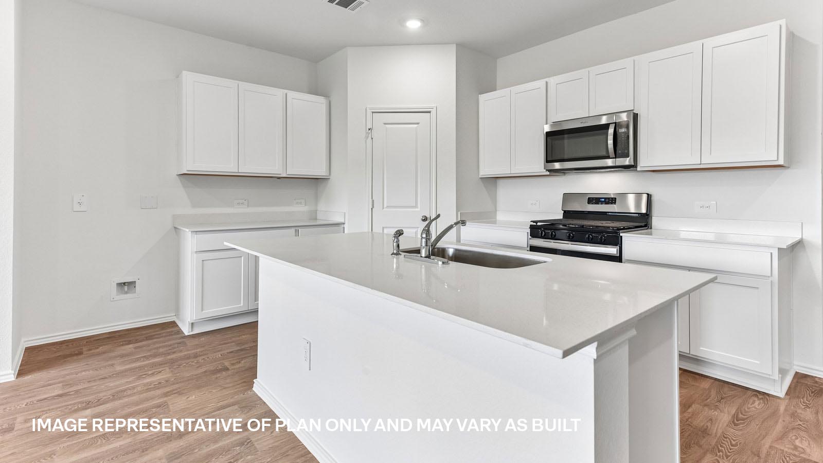 Ozark Beautiful Kitchen with Island