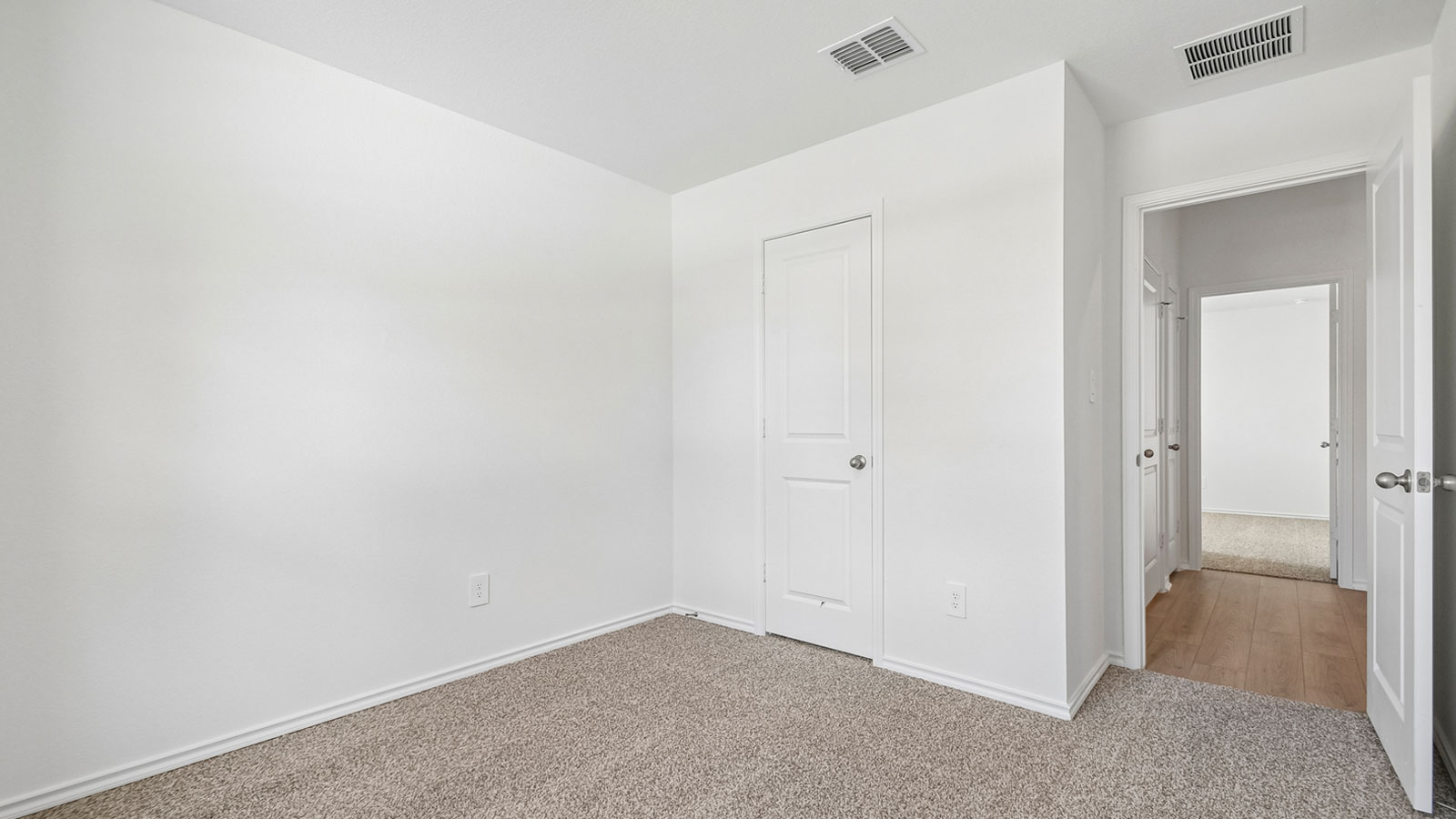Gaven Bedroom 2 with Carpet