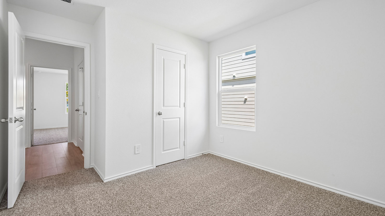 Gaven Bedroom 3 with Carpet