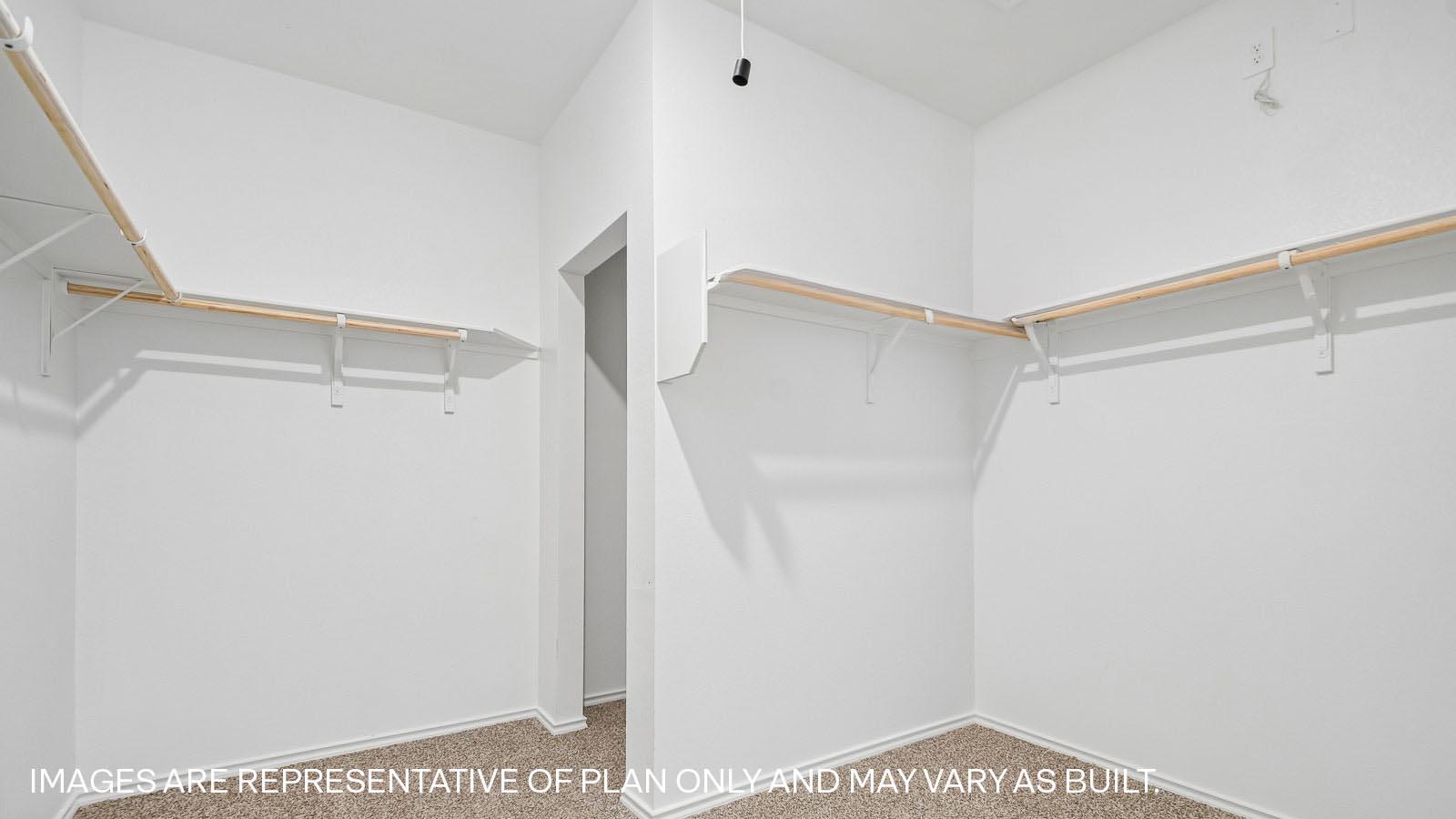 Mitchell Walk-in Closet
