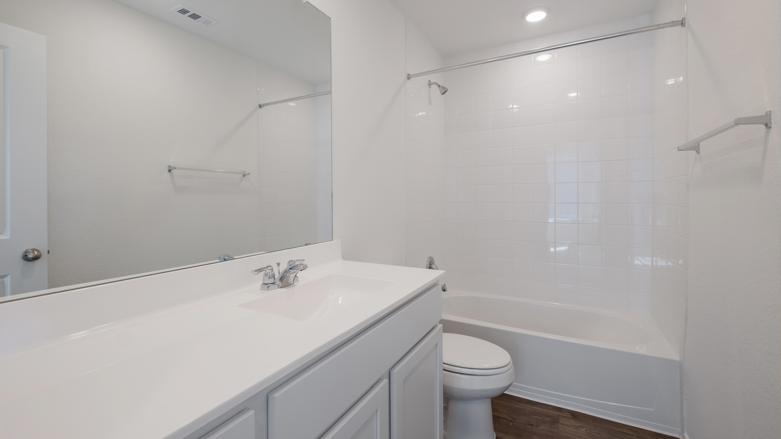 Bathroom 2 with bathtub.