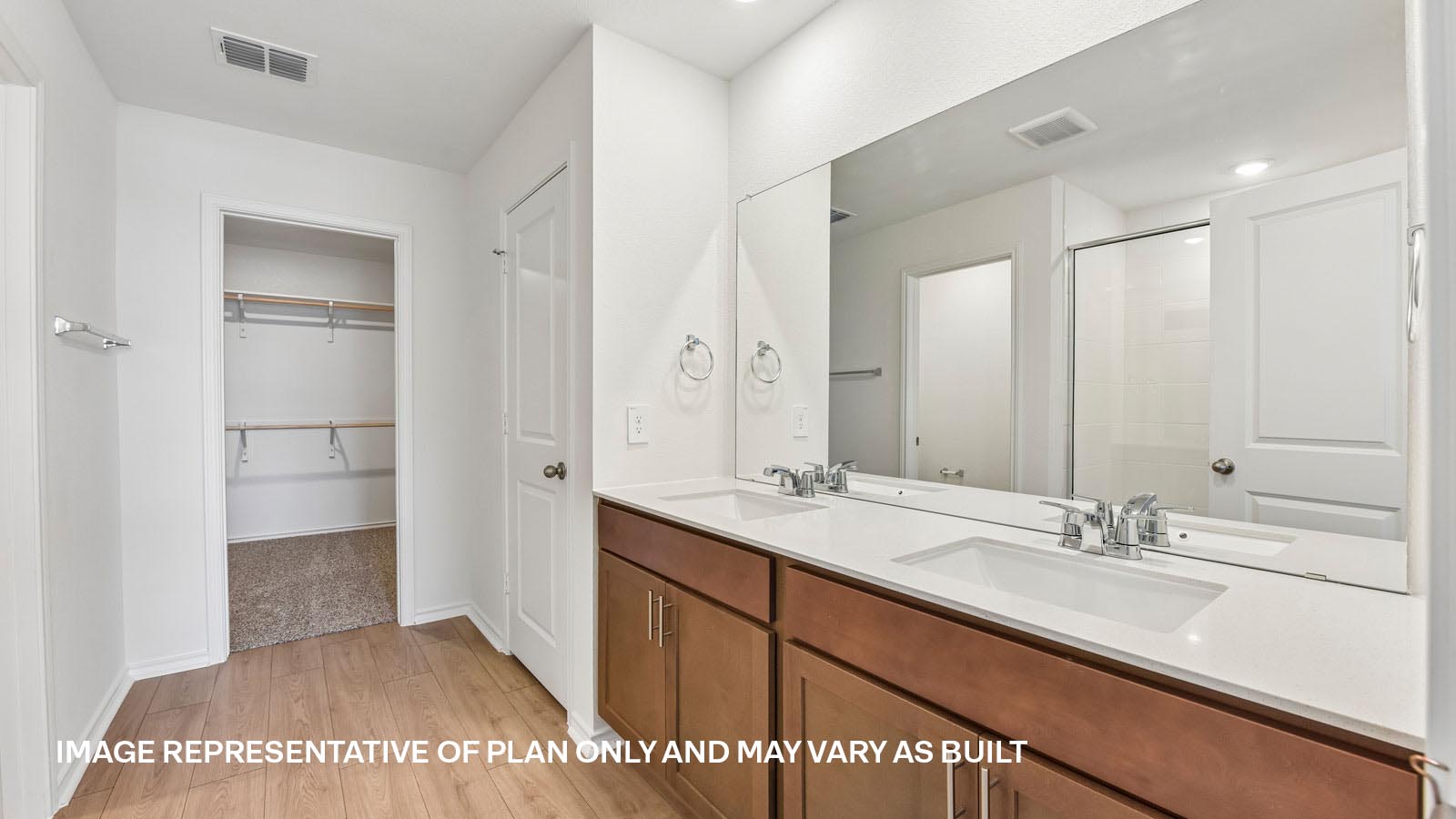Livingston En Suite Bathroom with Double Vanity