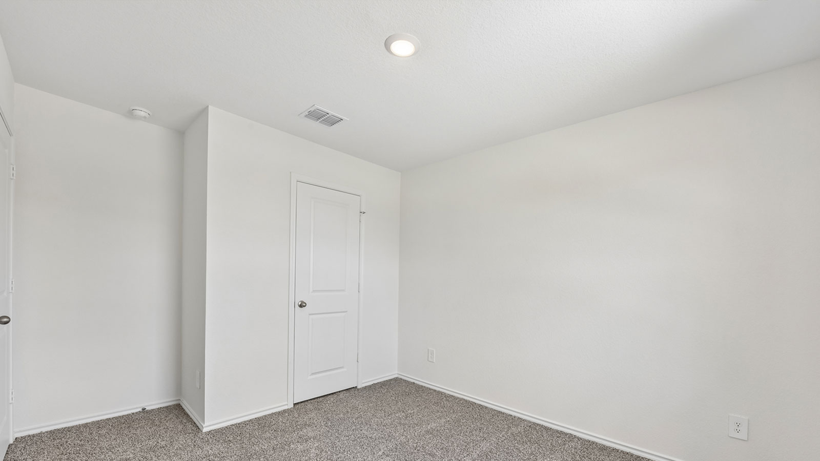 Lyndon Bedroom 3 with Carpet