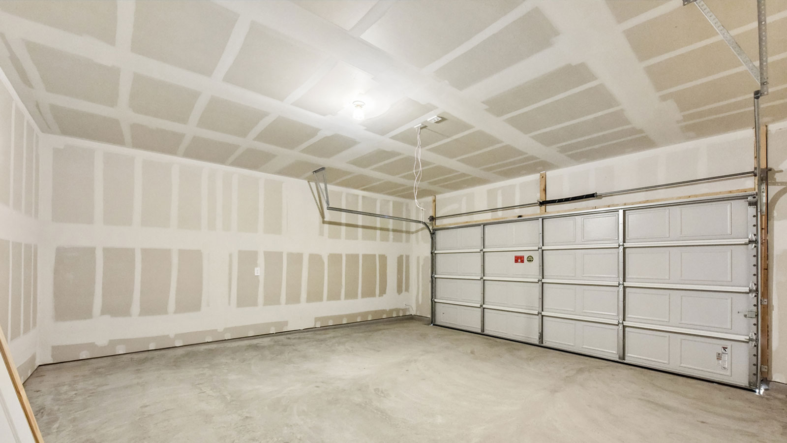 Lyndon 2 Car Garage