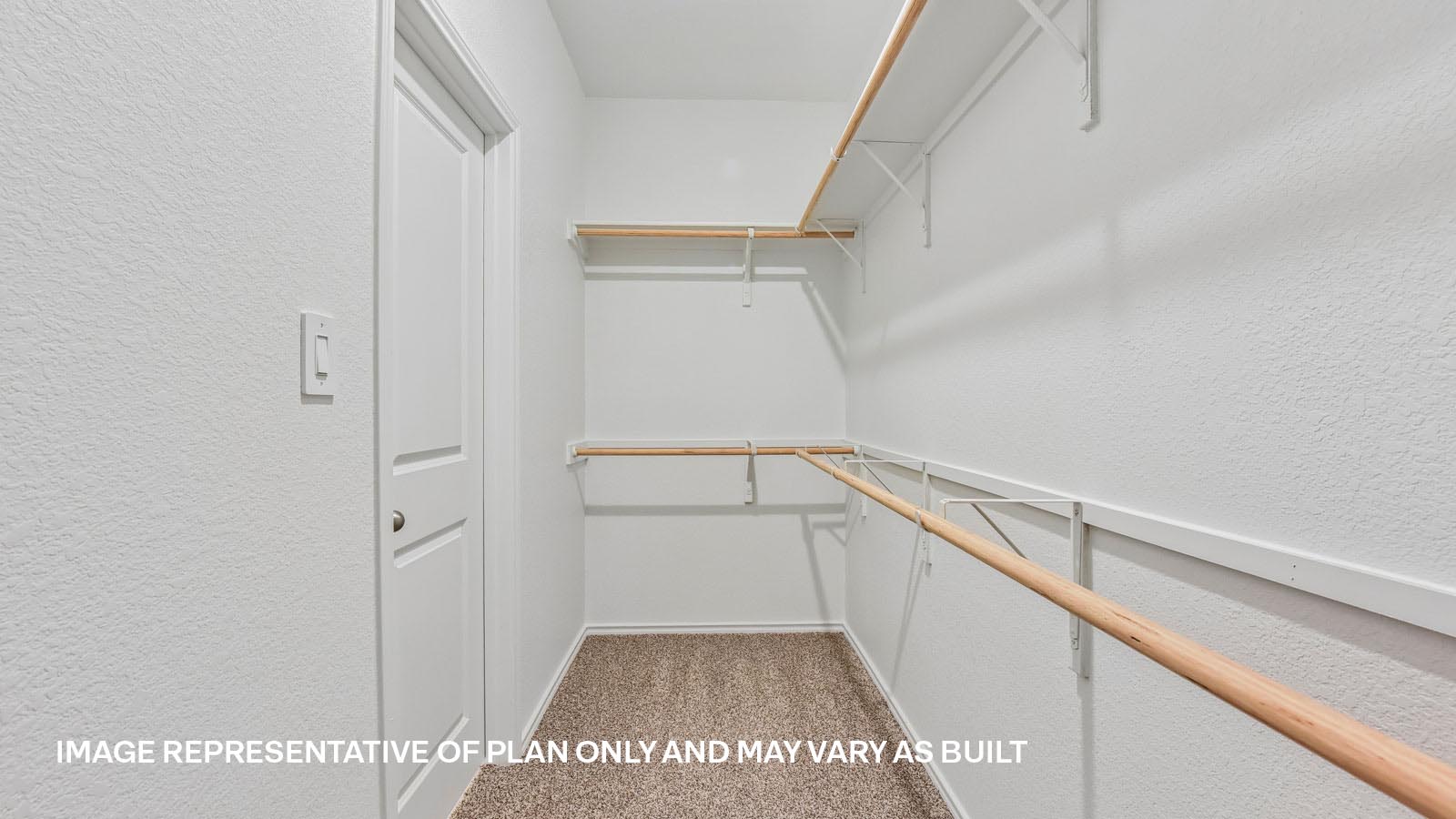 Travis Primary Walk-in Closet