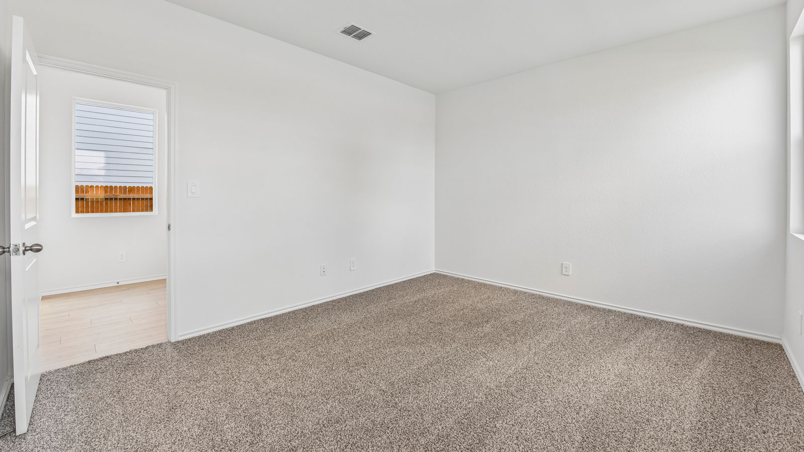 Travis Primary Bedroom