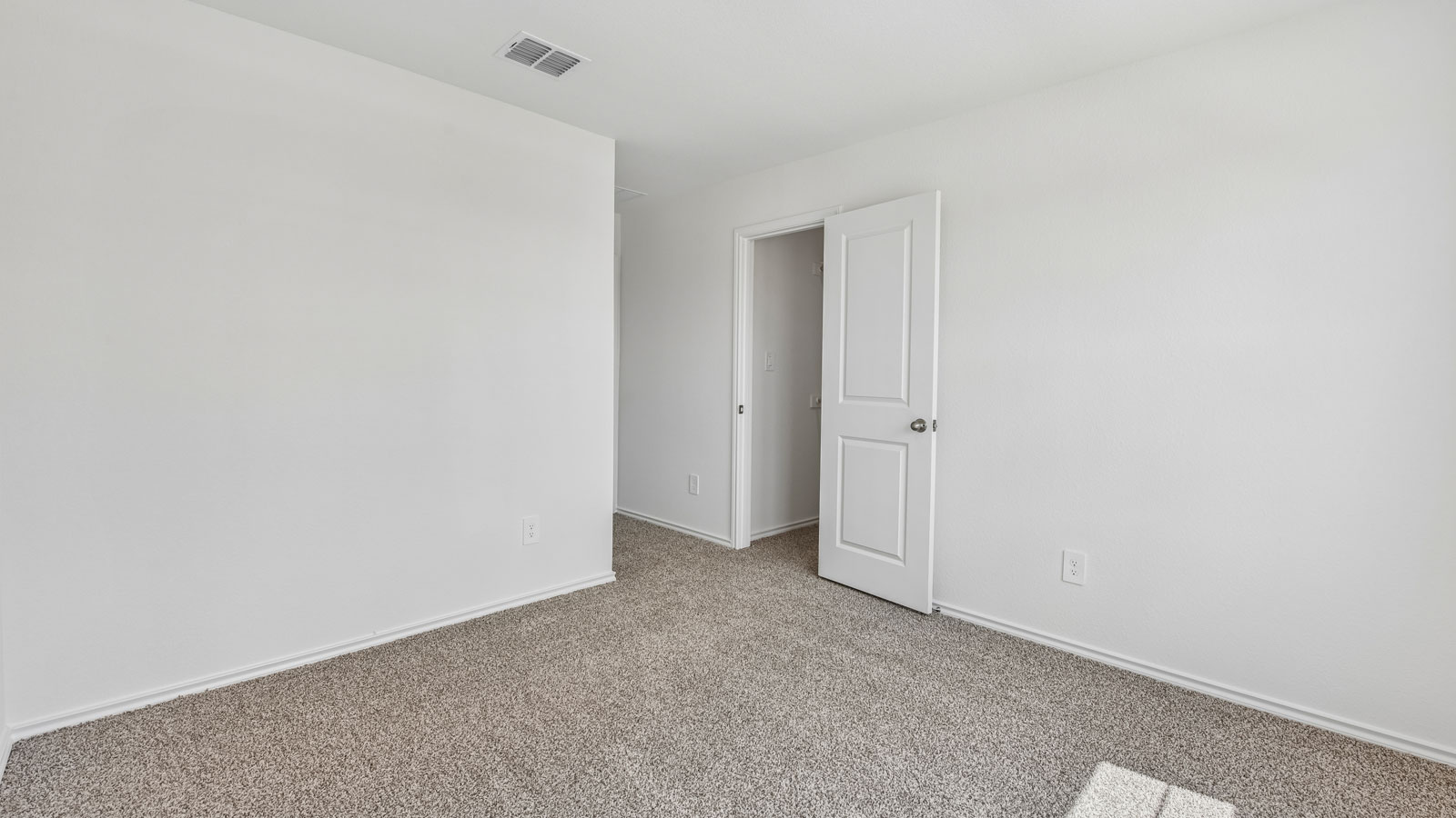 Travis Bedroom 2 with Carpet