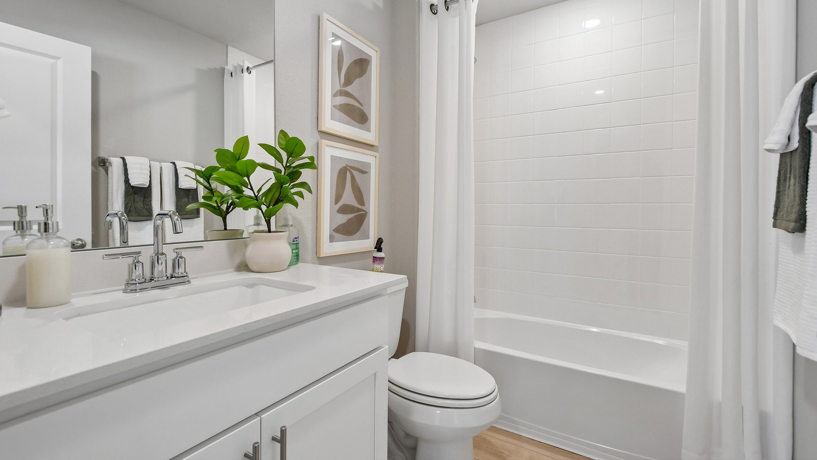 The Diana model home secondary bathroom.