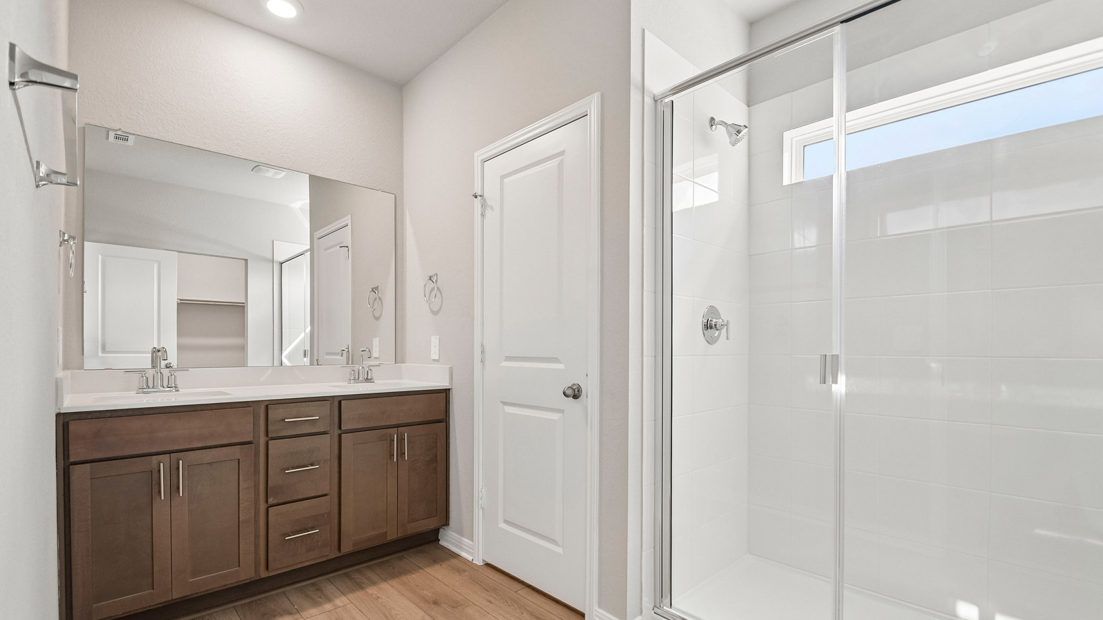 Roosevelt En Suite Bathroom