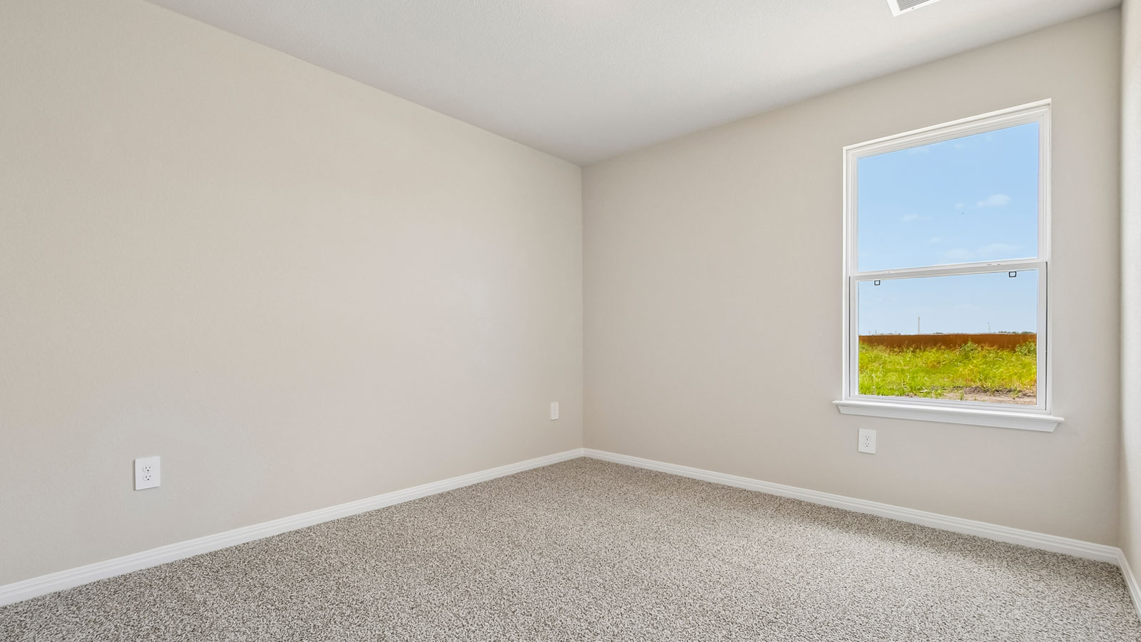Justin Bedroom 2 with Carpet