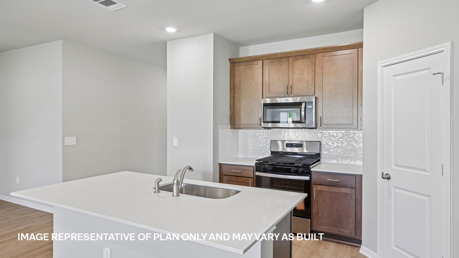Justin Kitchen with Island