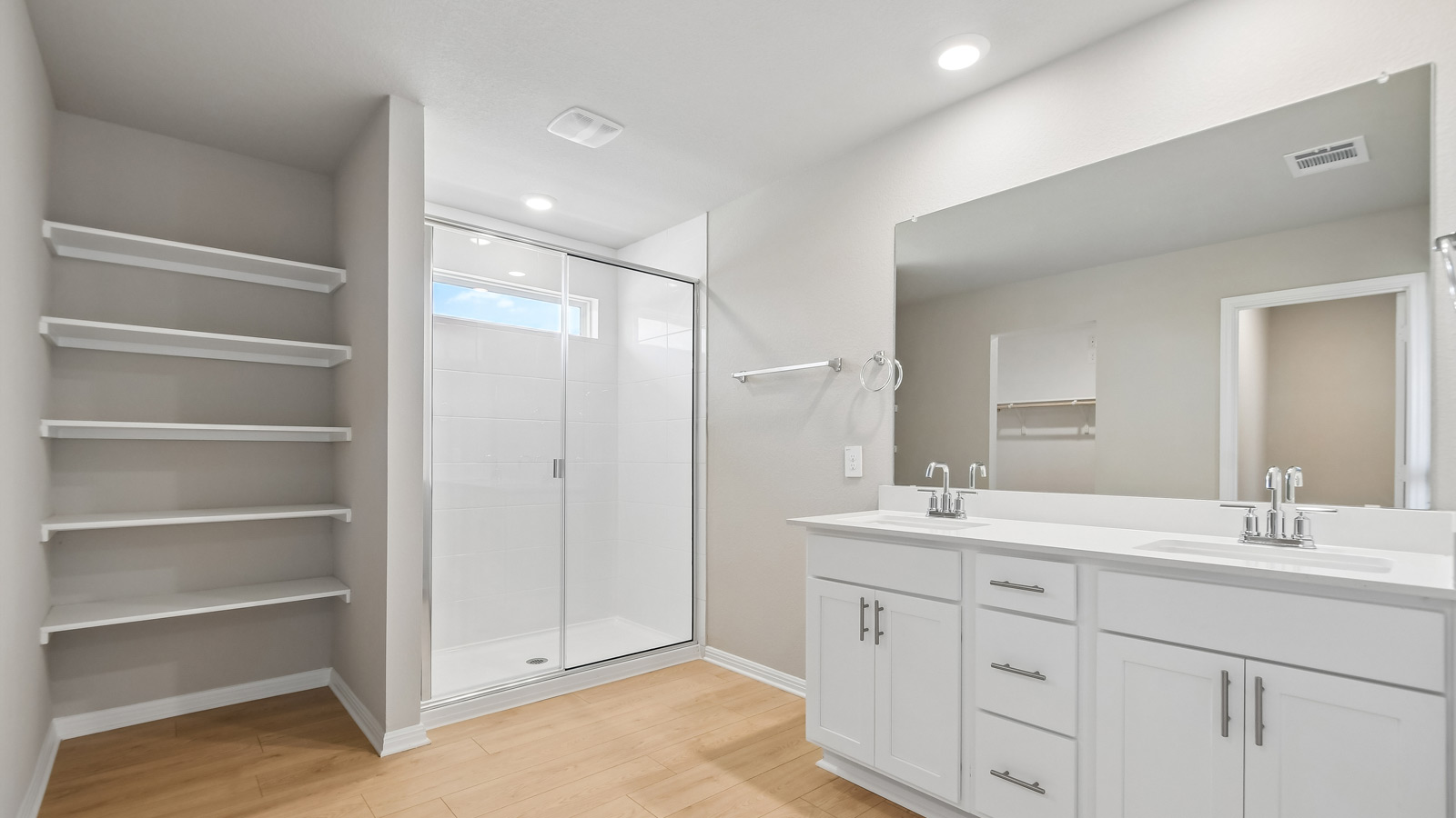 Lakeway En Suite Bathroom with Double Vanity & Walk-in Shower